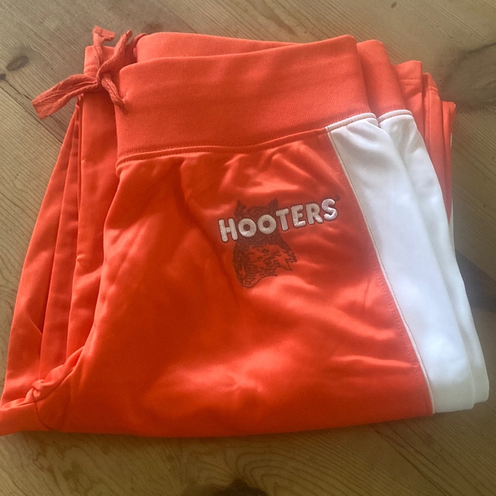 Original Hooters track pants Medium